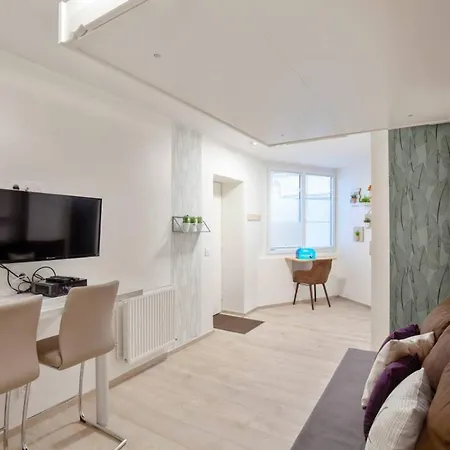 Beautiful And Modern Flats Near Bastille